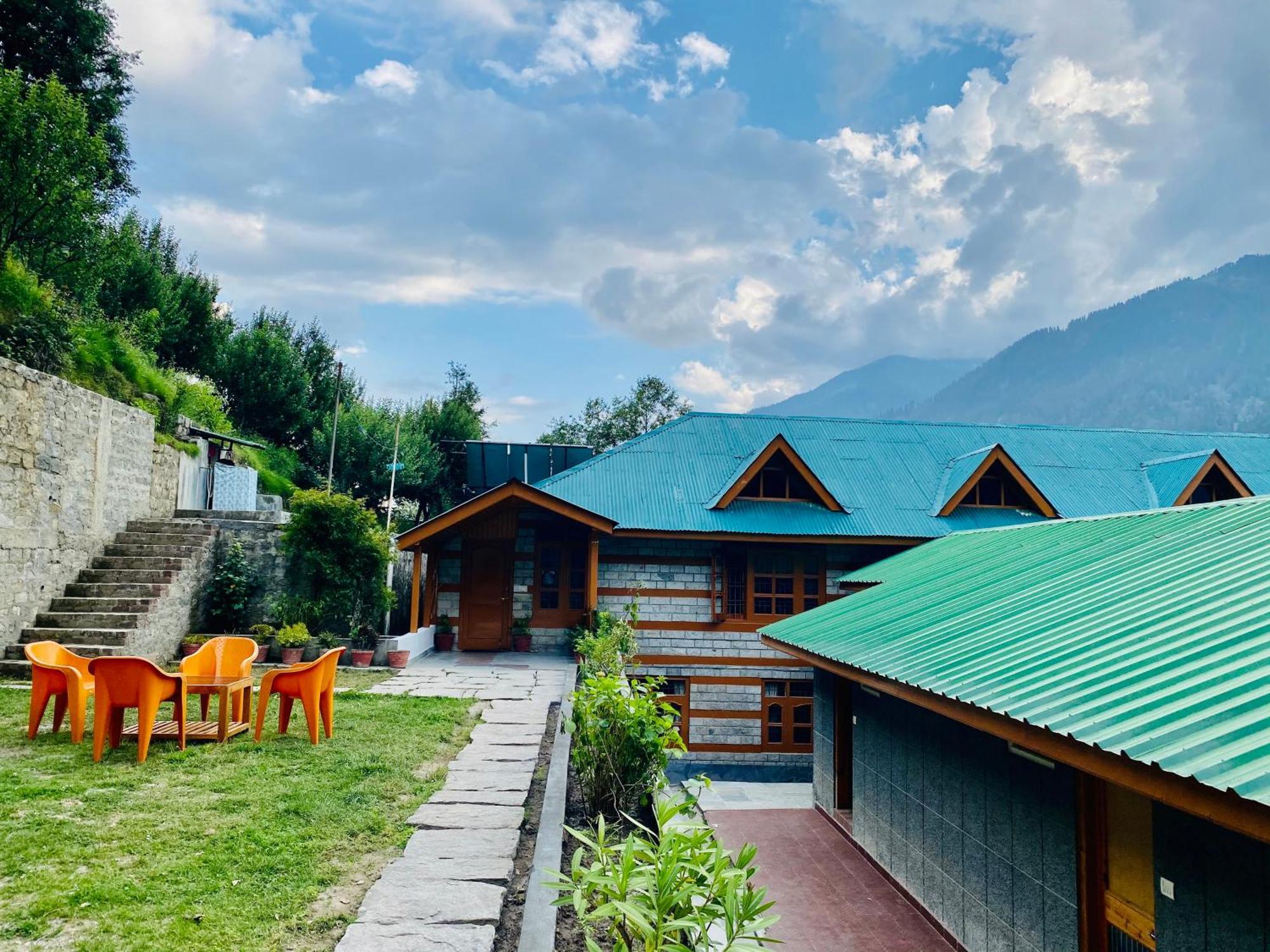 Hotel Hollywood Manali - Scenic River & Mountain View With Premium Rooms Exterior photo