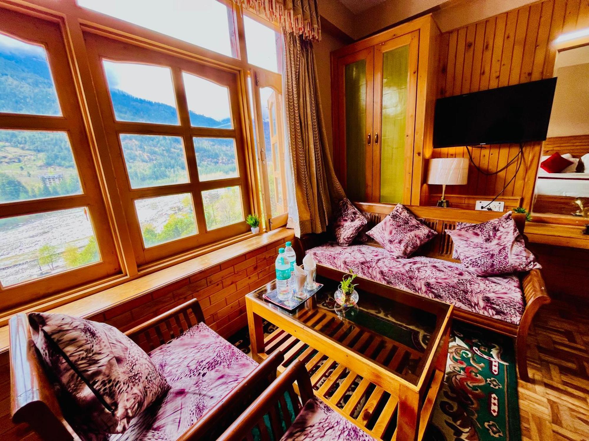 Hotel Hollywood Manali - Scenic River & Mountain View With Premium Rooms Exterior photo