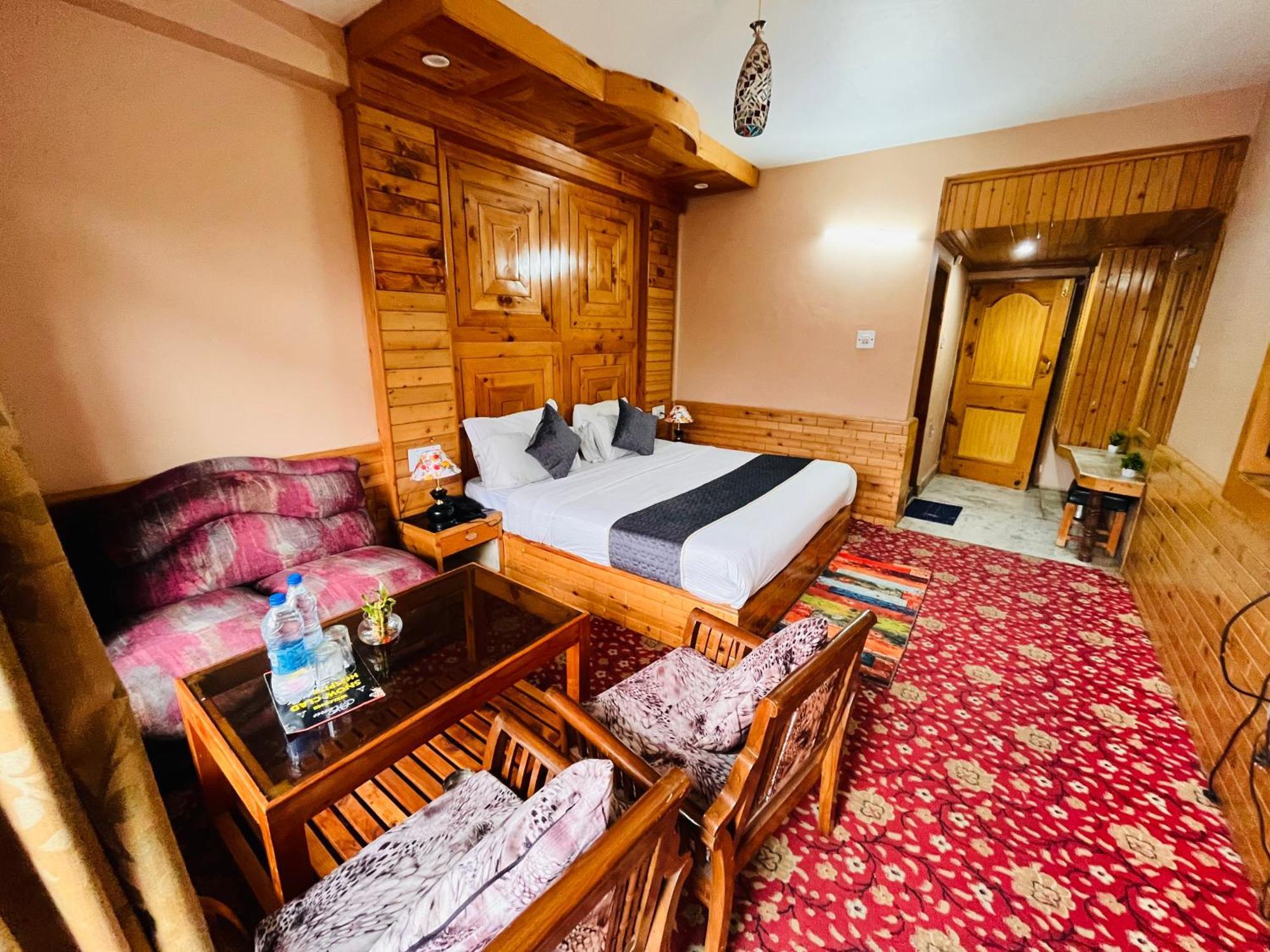 Hotel Hollywood Manali - Scenic River & Mountain View With Premium Rooms Exterior photo