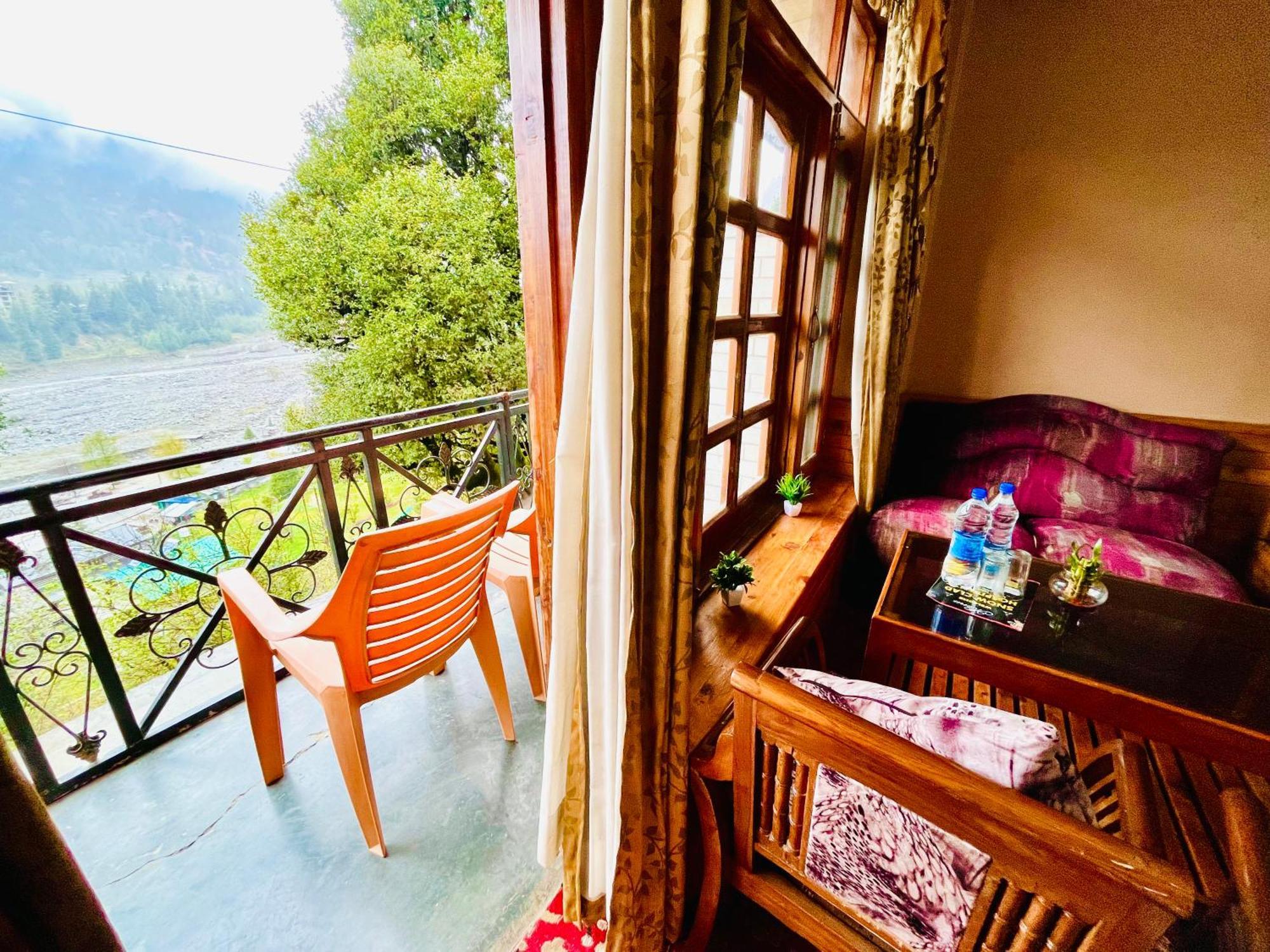 Hotel Hollywood Manali - Scenic River & Mountain View With Premium Rooms Exterior photo